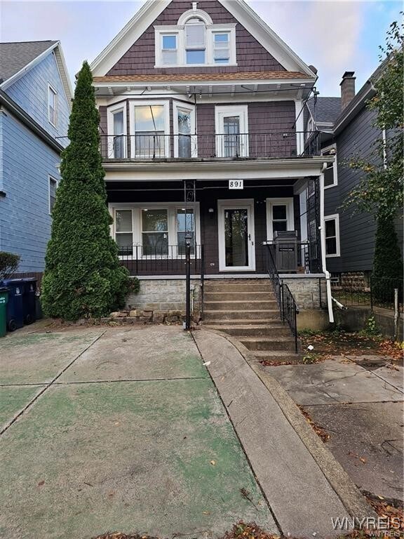 Primary Photo - 891 Richmond Ave