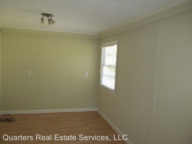 Building Photo - 328 Pennsylvania Ave