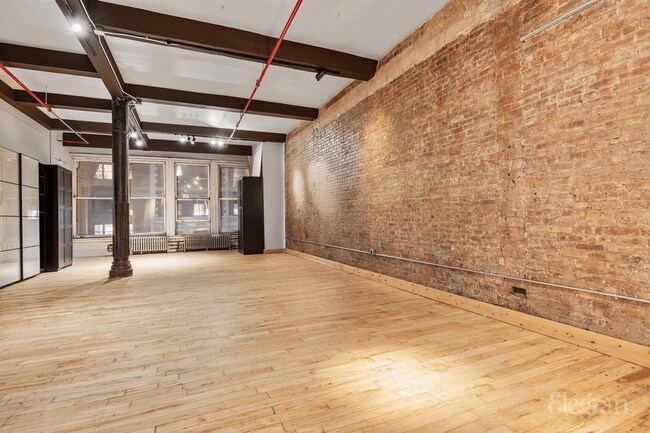 Foto del edificio - 417 Lafayette St