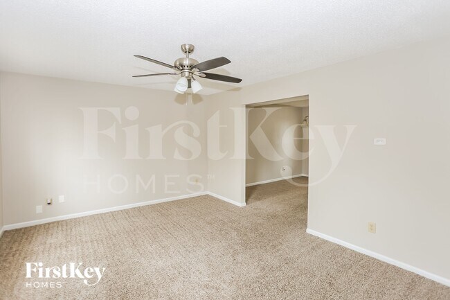 Building Photo - 9419 White Cedar Ct