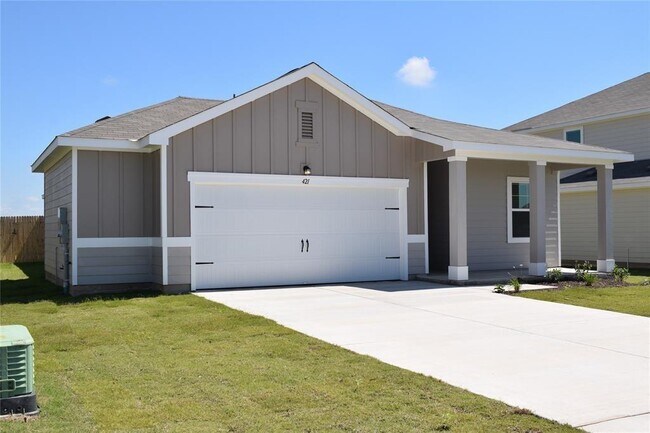Building Photo - 421 Robins Nest Ln