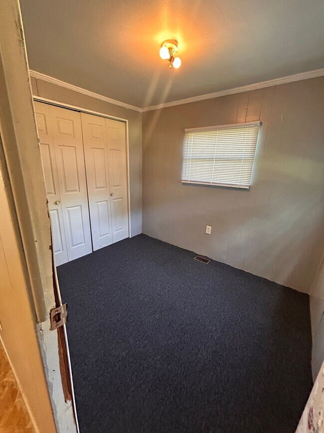 Building Photo - Available Now – 2 Bed / 1 Bath Apartment at Bunker Hill Mobile Home Community
