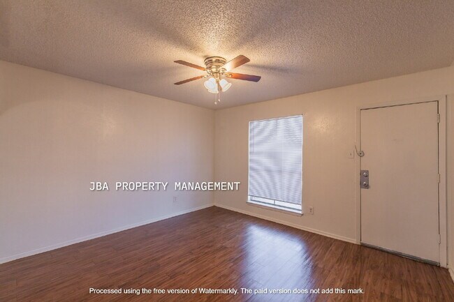Foto del edificio - 1764 Farleigh Ct