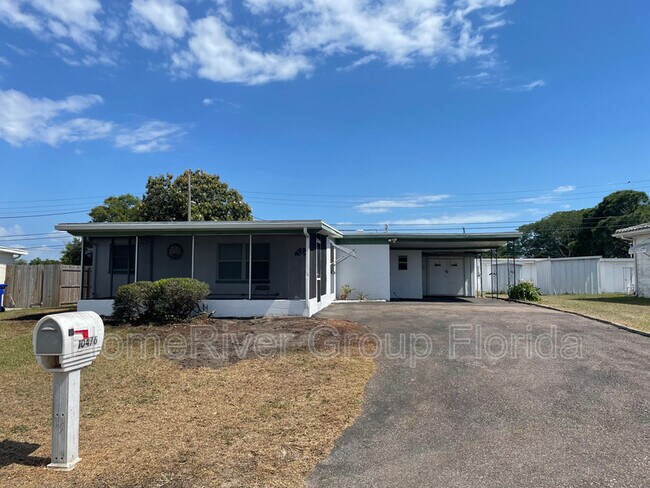 Building Photo - 10476 120th Terrace N