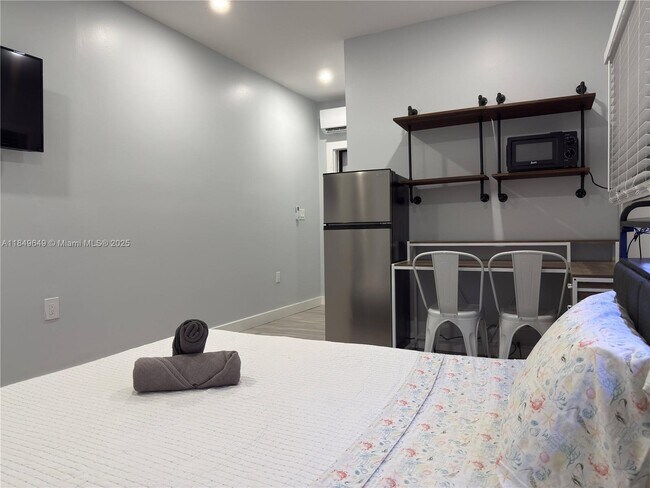 Foto del edificio - 214 SW 2nd Terrace