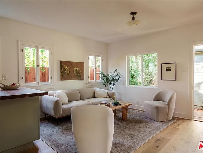 Building Photo - 5033 Townsend Ave