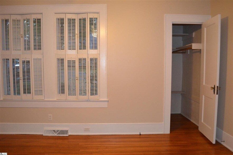 Photo - 40 Lanneau Drive Unit