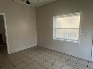 Foto del edificio - 1568 NE 10th St