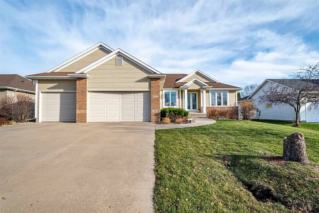 5 Bedroom 3 Bath Single Family Home with 3... House Rental in Marion