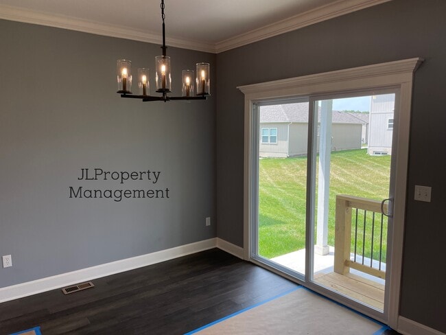 Foto del edificio - 15332 Jessica St