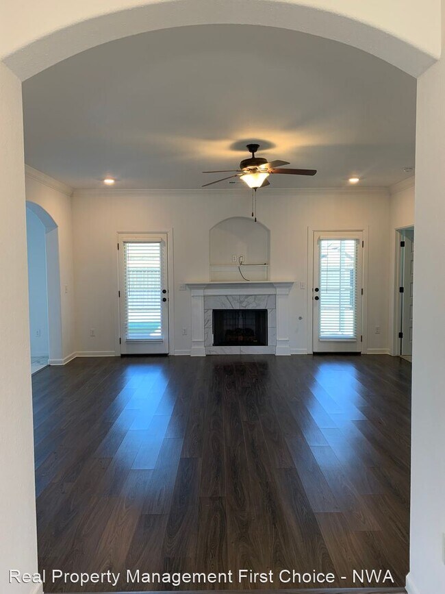 Foto del edificio - 3 br, 2 bath House - 4374 W Topeka Ave.