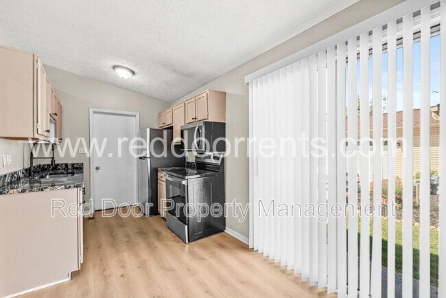 Building Photo - 5904 Beau Jardin Dr