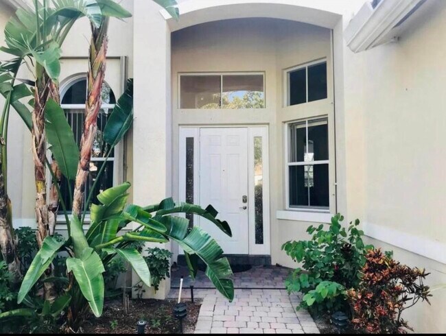Foto del edificio - 10440 Cypress Lakes Preserve Dr
