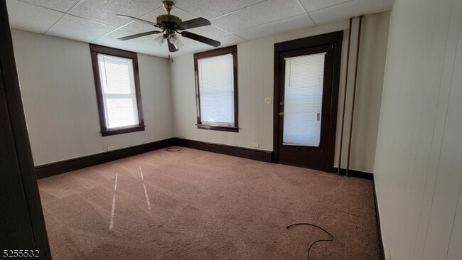 Building Photo - 43 Miller St