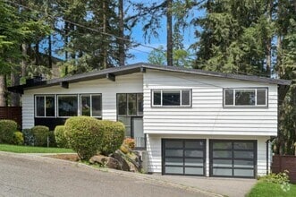 Building Photo - 1140 N 146th Pl