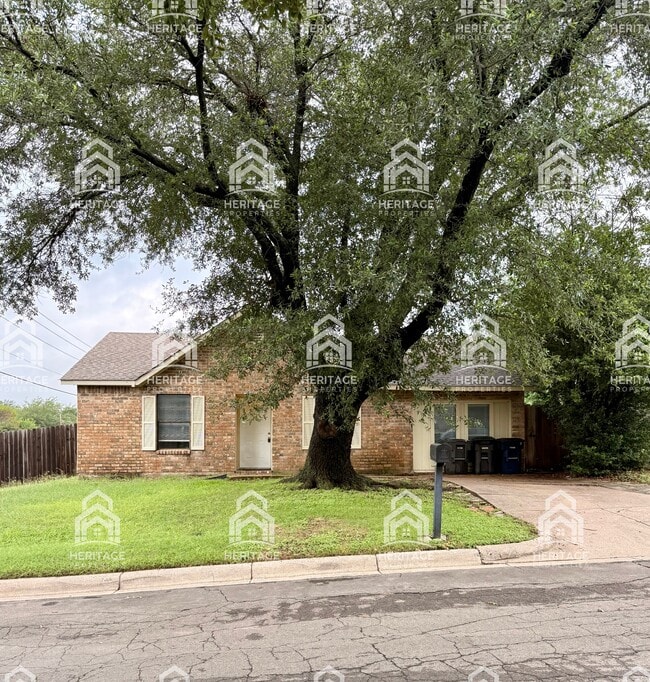 Building Photo - 101 N Bugle Dr