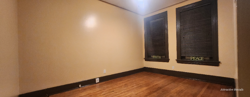 Primary Photo - 11317 S Langley Ave