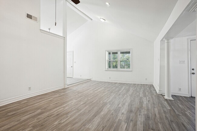 Foto del edificio - 4435 Yates Rd