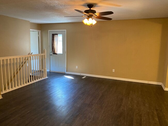 Building Photo - Check Out This Huge 4-Bedroom House!