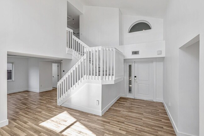 Foto del edificio - 5900 York Ln