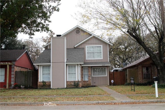 Building Photo - 10632 Chesapeake Dr
