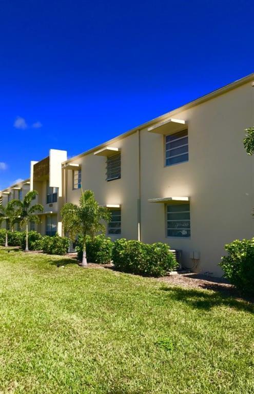 Foto del edificio - 559 NE 48th St