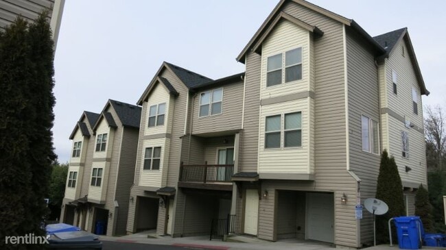 Building Photo - 2 br, 2 bath Townhome - 2959 SE 92nd Ave
