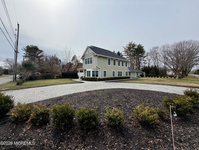 Building Photo - 41 Brookwillow Ave
