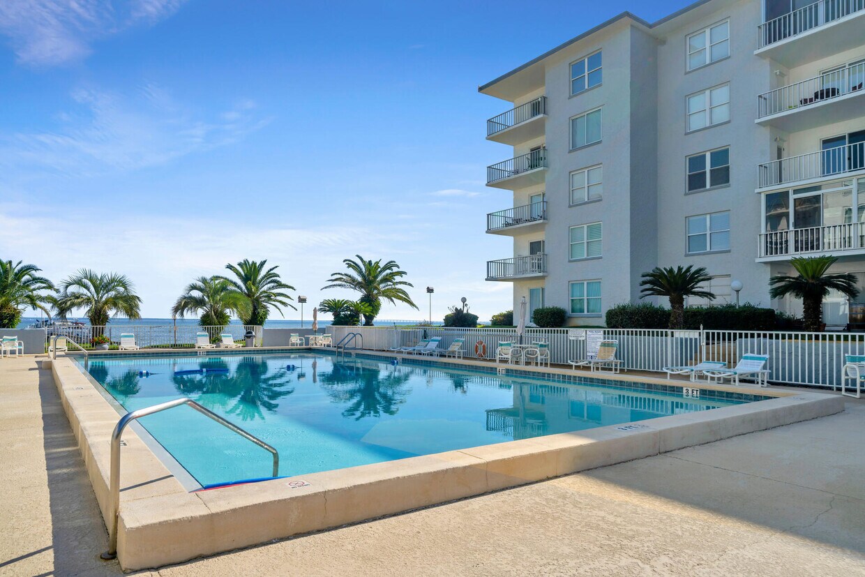 3857 Indian Trail Unit 312, Destin, FL 32541 Condo for Rent in Destin