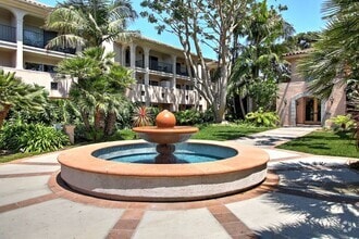 Building Photo - 108 Por La Mar Cir
