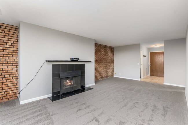 Living Room - 5950 Oakwood Dr