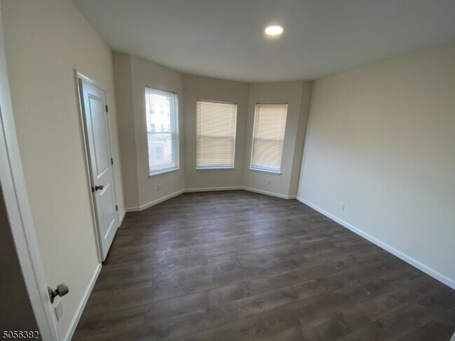 Building Photo - 1281 Springfield Ave