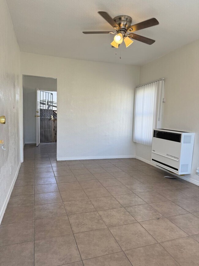 Photo - 1578E Apartment