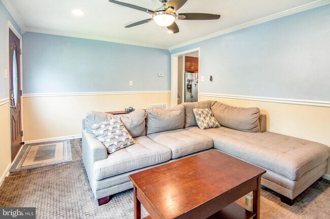 Foto del edificio - 15905 Dusty Ln