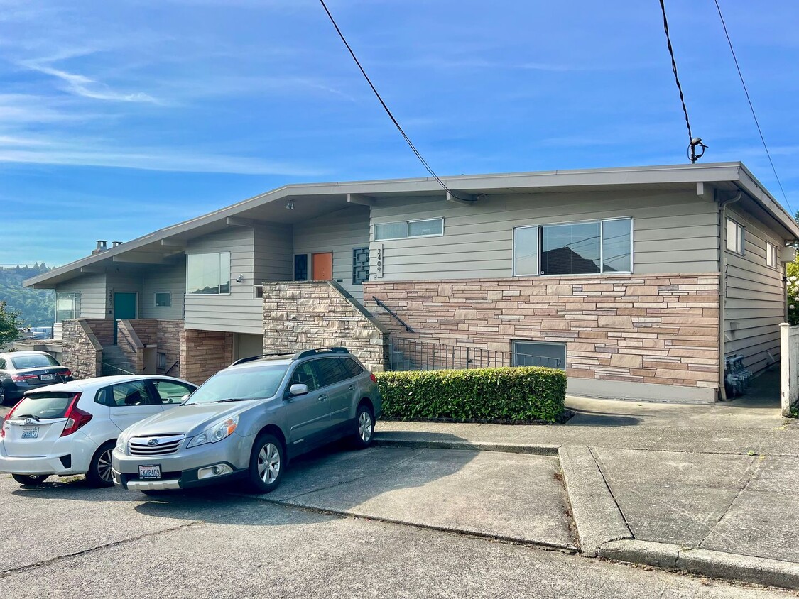 KENNEY FOURPLEX - KENNEY FOURPLEX