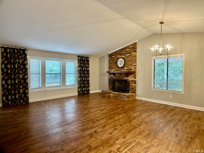 Building Photo - 3405 Gemini Dr