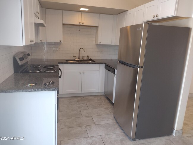 Foto del edificio - 2602 N 46th St