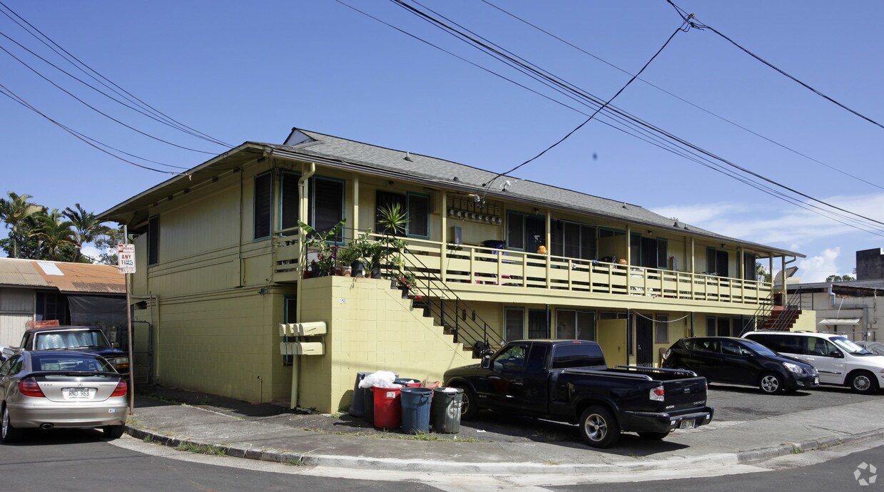 Building Photo - 928 Palm Pl