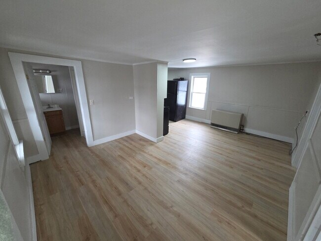 Building Photo - 16 Jefferson St