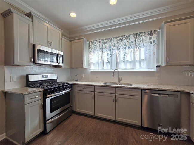 Foto del edificio - 3320 Keady Mill Loop