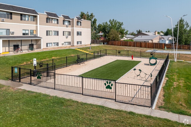 Building Photo - Alpine Meadows