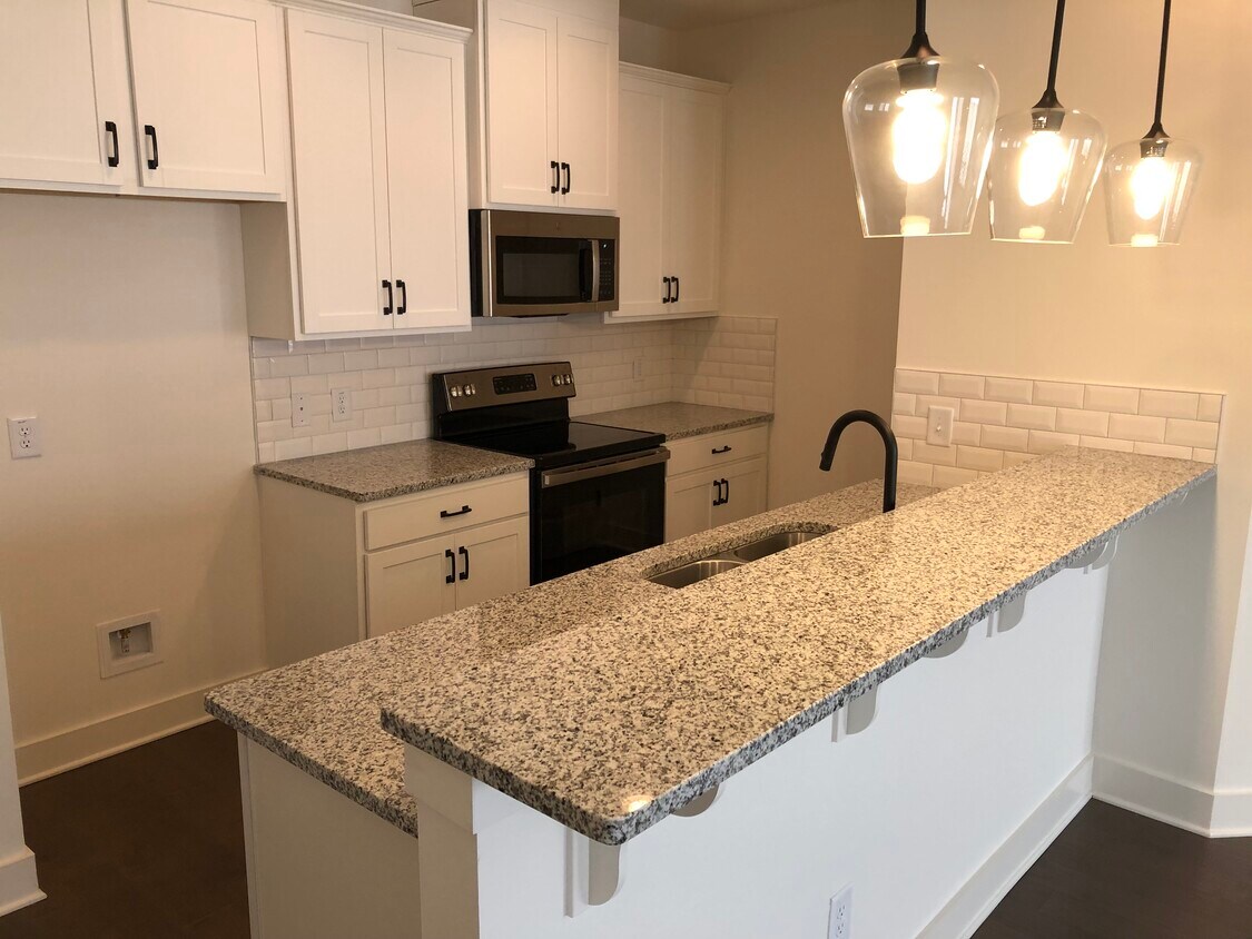 Building Photo - 6355 Princeton Ridge Dr