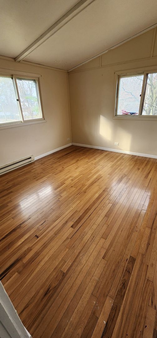 403 Hennepin St Unit 1 (Upstairs), Granville, IL 61326 Room for Rent