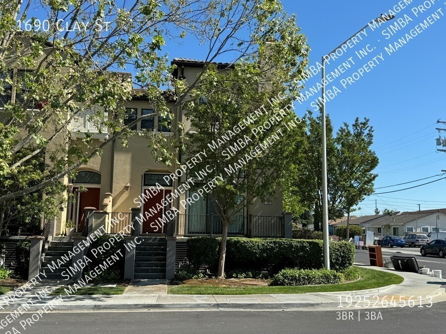 Photo - 1690 Clay St-