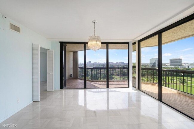 Building Photo - 2 br, 2 bath Condo - 1900 Consulate Pl