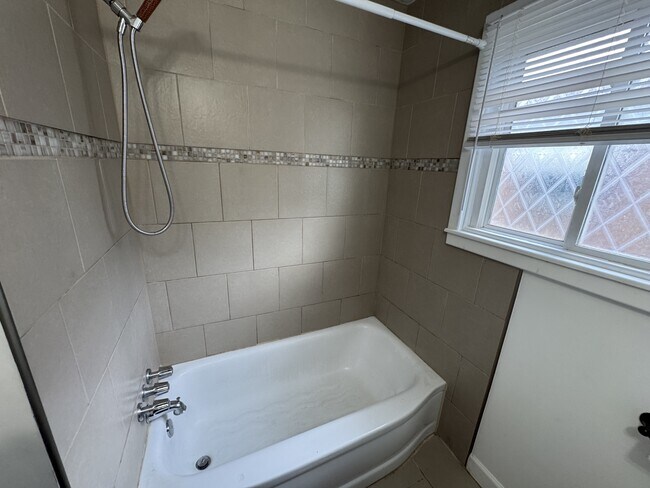 Foto del edificio - 29203 Oakwood St