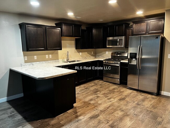 Building Photo - 122 S 1800 W
