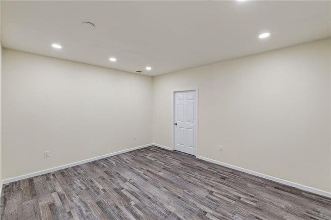 Building Photo - 160 Janney Cir