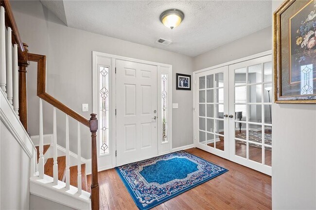 Foto del edificio - 5375 Taylor Rd
