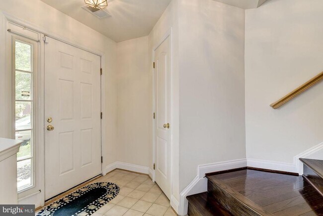 Foto del edificio - 122 Elmcroft Blvd